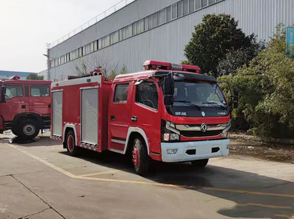 国六东风凯普特3.5吨水罐消防车